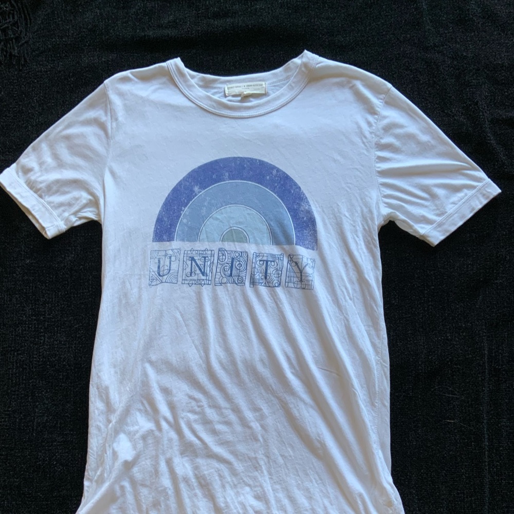 Graphic tee